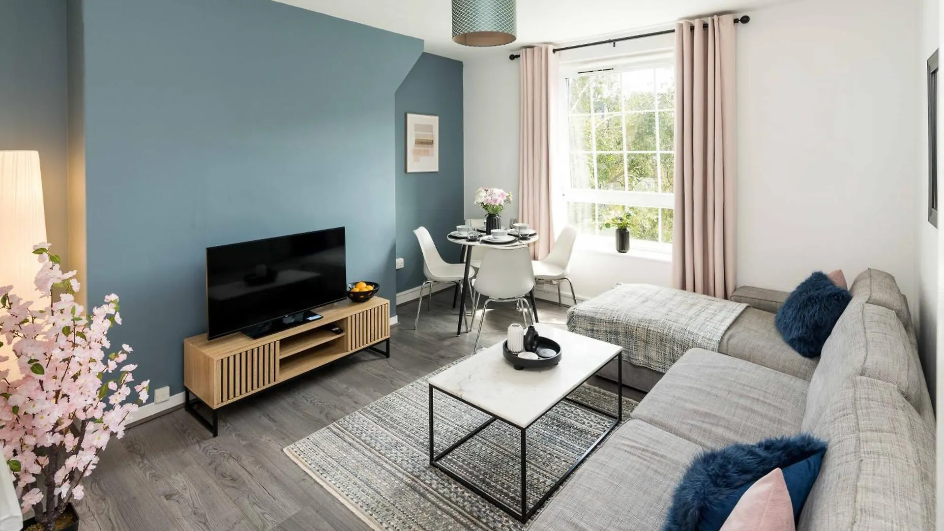 Sunny 2B-1B Flat Nr Borough Market, Central London