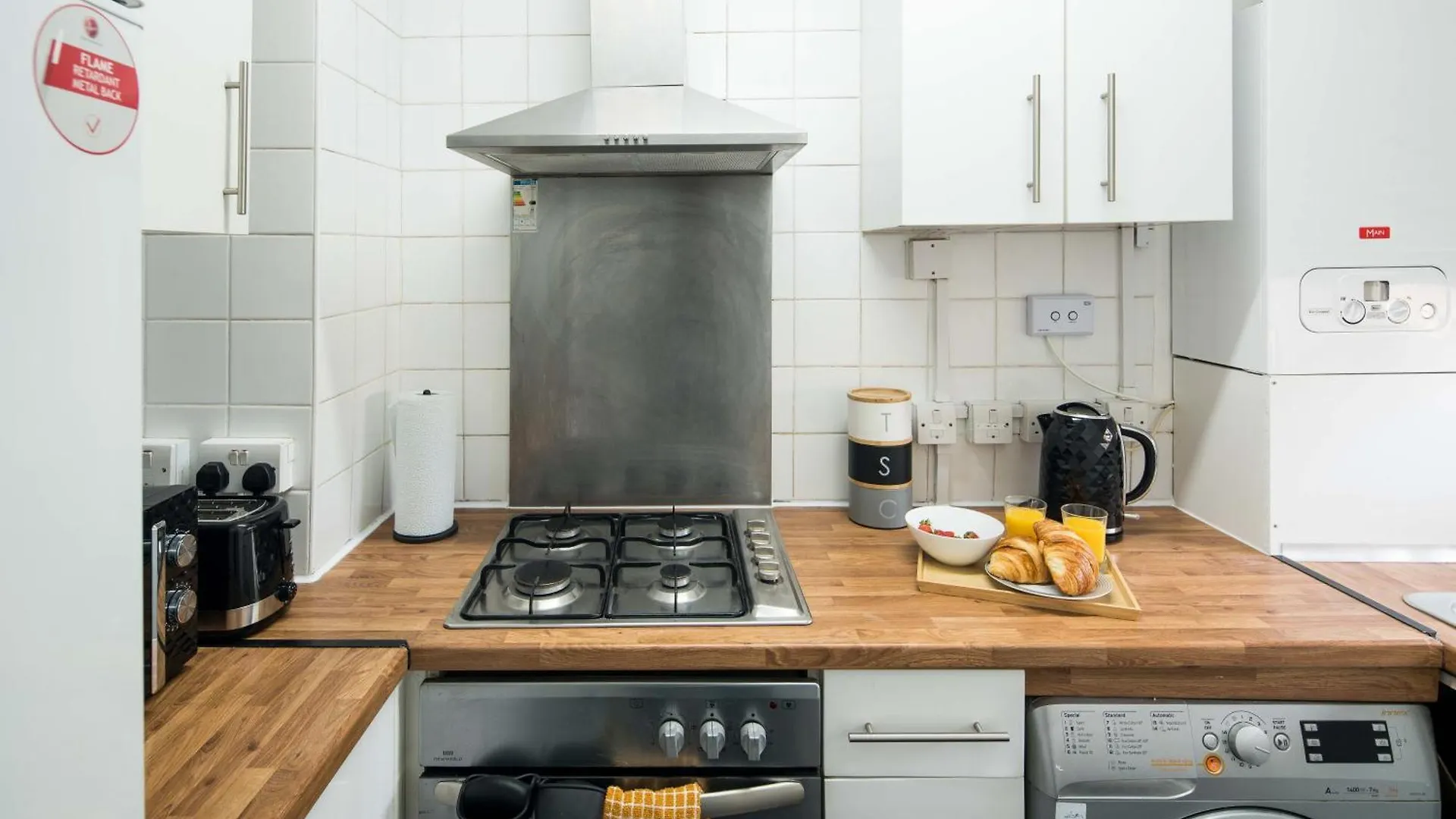 Sunny 2B-1B Flat Nr Borough Market, Central London 0*,  United Kingdom