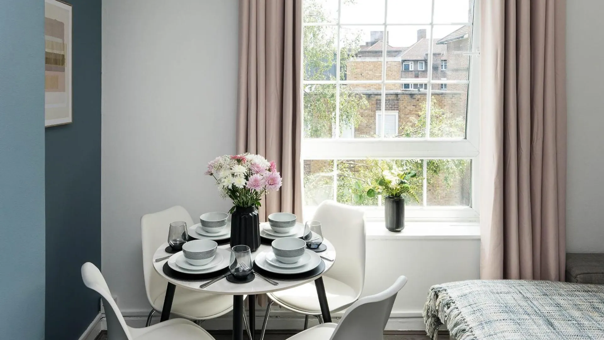 Sunny 2B-1B Flat Nr Borough Market, Central London Apartment